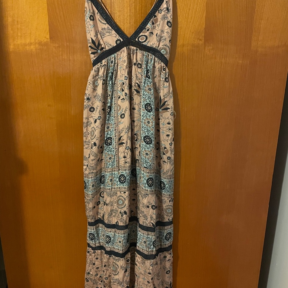 Tigerlily dress Size 12 PLUS matching shawl Size 12. - Picture 7 of 9
